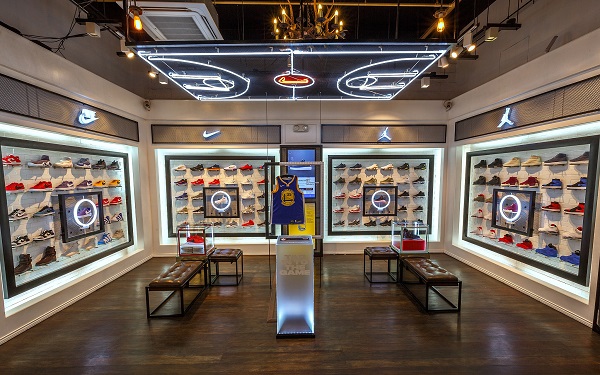 nike exclusive store